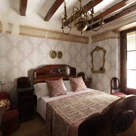 La Cantonada Holiday home